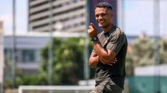 Fost fotbalist în campionatele din Gibraltar și Bahrain, numit director tehnic la Chindia! Echipa din Târgoviște, egală într-un amical cu FC Voluntari