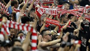 Ultrașii lui Dinamo nu vor să audă de plecarea lui Cosmin Contra: „Pablo va trebui să dea ochii cu noi!”