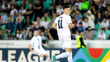 România a luat un „golazo” pe Cluj Arena de la „noul Haaland!” Cine este Benjamin Sesko, super starul dorit de Chelsea și Manchester United, dar care a semnat cu o forță din Bundesliga | SPECIAL