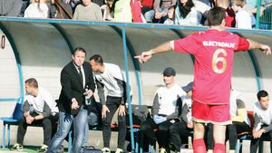 Reghecampf pregătește două debuturi pentru meciul cu Bârsana! Steaua, 4 partide în 10 zile: "Am împărțit echipa, încercăm să facem față"