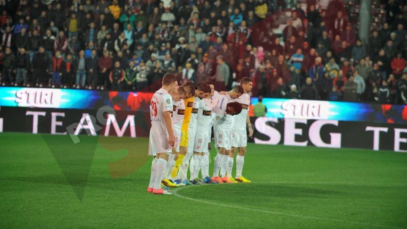Moment de reculegere la startul meciului CFR - Dinamo în memoria lui Lică Nunweiller