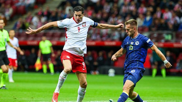 Polonia – Bosnia, egal pentru Gică Hagi. Lukic a jucat ca boxerii, Lewandowski a fost ineficient