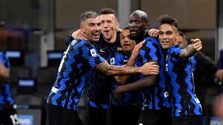 Nebunie la Milano! Ionuț Radu, spectactor într-un festival cu șapte goluri în Inter - Fiorentina! Gazdele au dat lovitura în ultimele minute! VIDEO