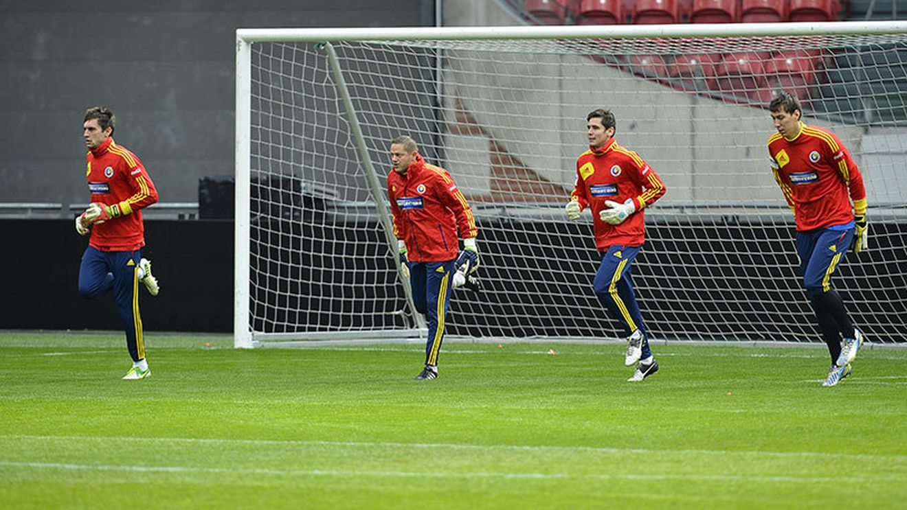 Postul de portar a devenit punctul vulnerabil al echipei naționale. Pițurcă: "Vom avea probleme foarte mari"