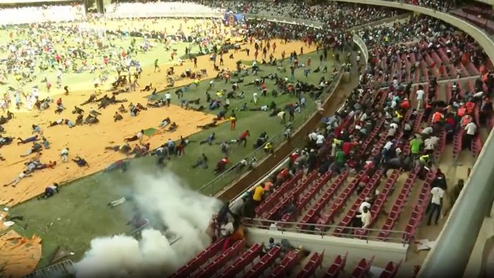 Laurențiu Reghecampf a jucat pe stadionul morții. Trei persoane au fost ucise cu o zi înainte chiar pe arena respectivă
