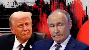 După ce a discutat o oră la telefon cu Vladimir Putin, Donald Trump e gata de o nouă decizie controversată. E agitație la Casa Albă cu planul lui