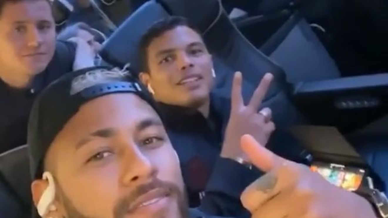 Neymar e pus pe șotii! Ce glumă le-a făcut colegilor de la PSG