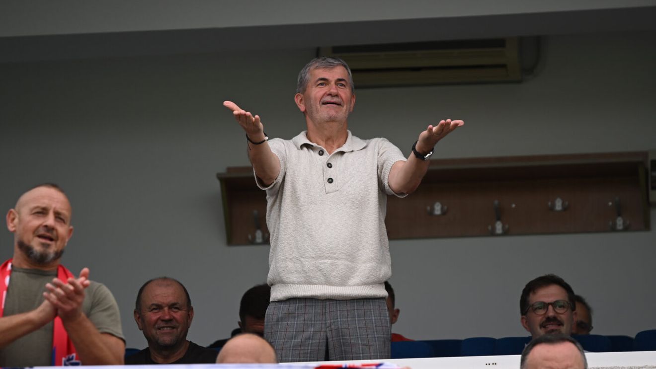 Vine provocarea supremă pentru liderul din Superliga! Ce aleg moldovenii: banii, viața sau mustața lui Valeriu Iftime? „Totul depinde de asta la FC Botoșani”. EXCLUSIV
