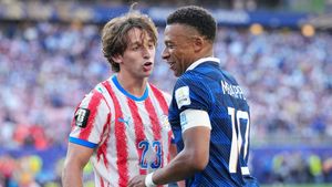 Kylian Mbappe a fost filmat în timp ce-și înjura adversarul ca la ușa cortului! Ce i-a spus în spaniolă