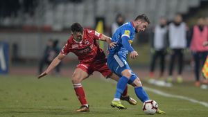 EXCLUSIV | Patronul din Liga 1 care e la zece etape de ieșirea totală din fotbal: "Nu mă simt în stare să mai stau, nu am rezistența necesară, fac grevă totală!"