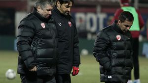 Situație incredibilă la Dinamo: "Unde sunt, la box? Să joc două minute?" Țălnar, scos din sărite de un jucător