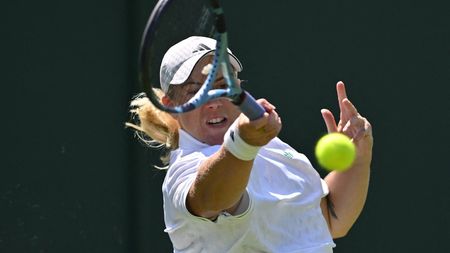 O nouă jucătoare face minuni. A câștigat un cec de sute de mii de euro la Wimbledon, deși n-a avut bani nici de antrenor