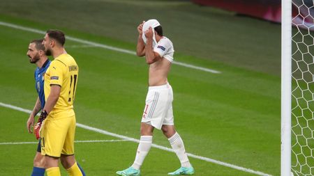 Faza care va face înconjurul lumii! Mikel Oyarzabal, ratare uluitoare în Italia - Spania, la EURO 2020