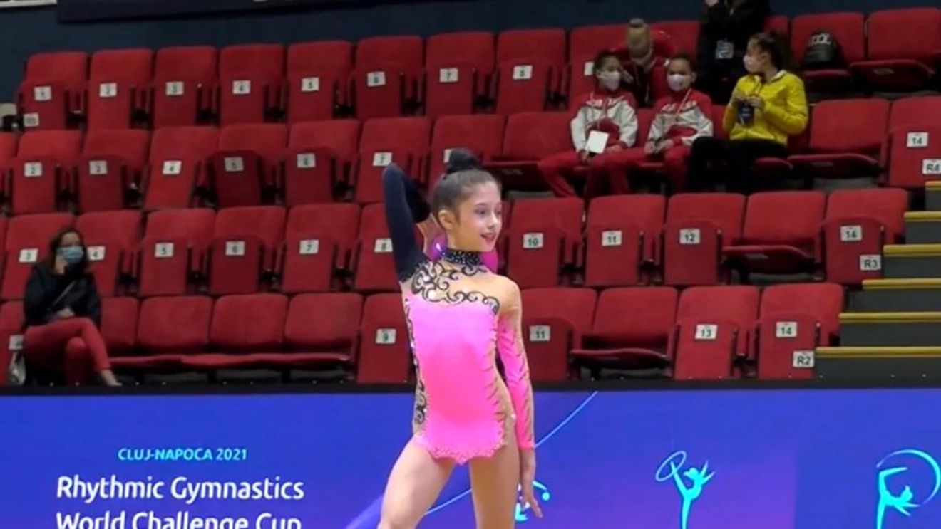 Cristina Halep, nepoata Simonei Halep, show total la gimnastică ritmică! Mesajul campioanei din tenis pentru tânără: şase emoticoane! | FOTO
