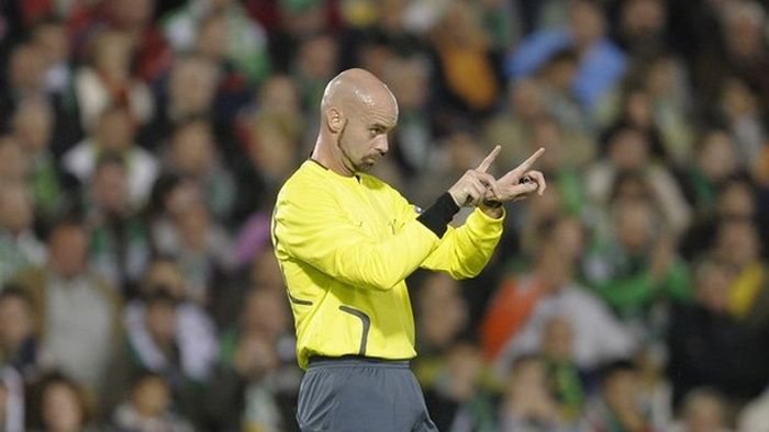 Un suedez, arbitru la Unirea - Liverpool!