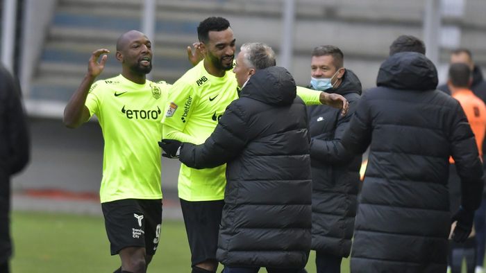 Golul marcat de CFR Cluj cu Chindia trebuia anulat! Verdictul specialistului: „Brațul lui Costache este cu cotul în sus, peste nivelul umărului!” | VIDEO EXCLUSIV ProSport Live