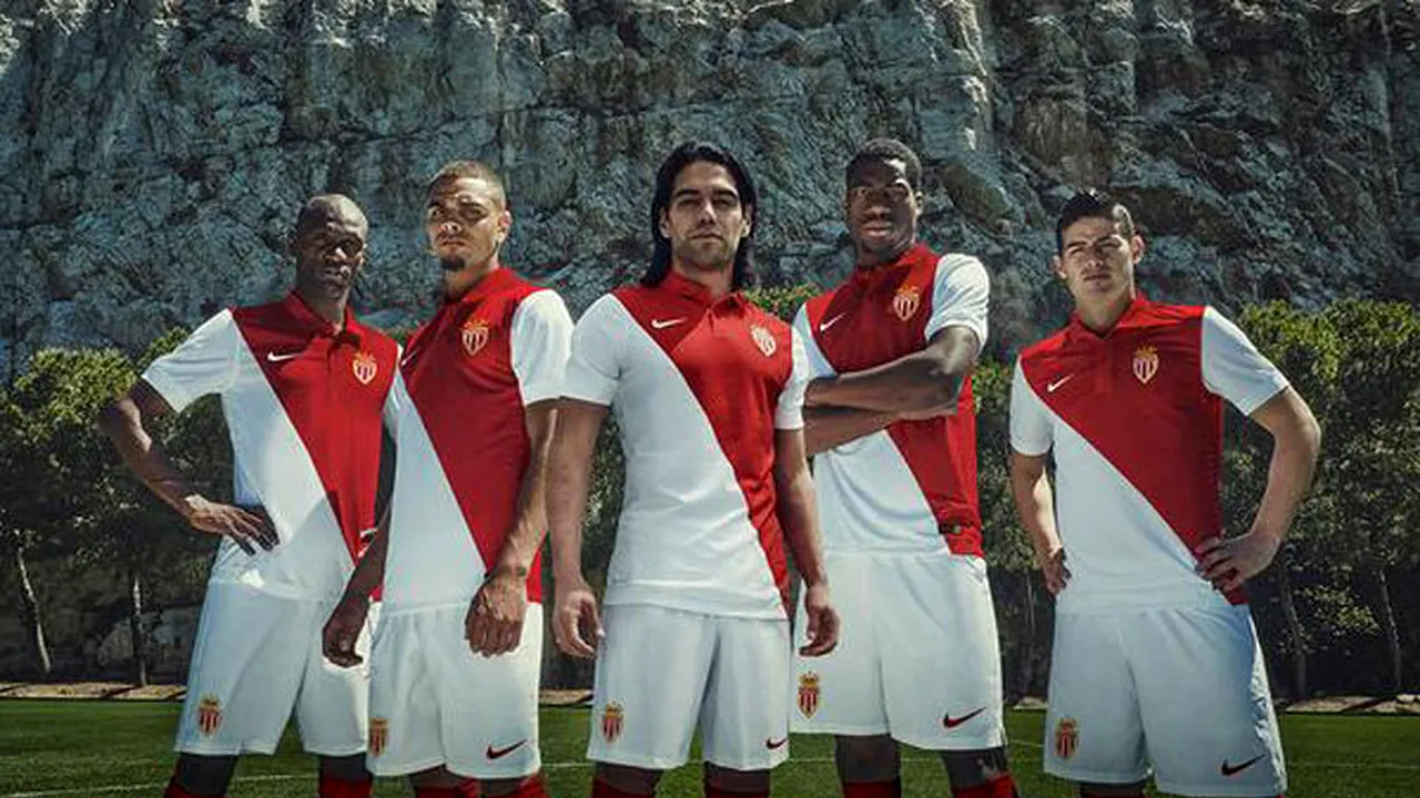 AS Monaco și-a prezentat tricourile pentru sezonul viitor. Cum arată modelele propuse de fani pentru rivalii de la PSG