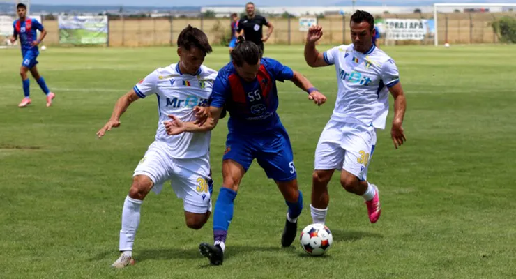 AFC ASA a remizat în amicalul cu Petrolul, cu gol dat de unul dintre nou-veniți. Mureșenii au mai bifat o achiziție, a unui fundaș cu trecut controversat