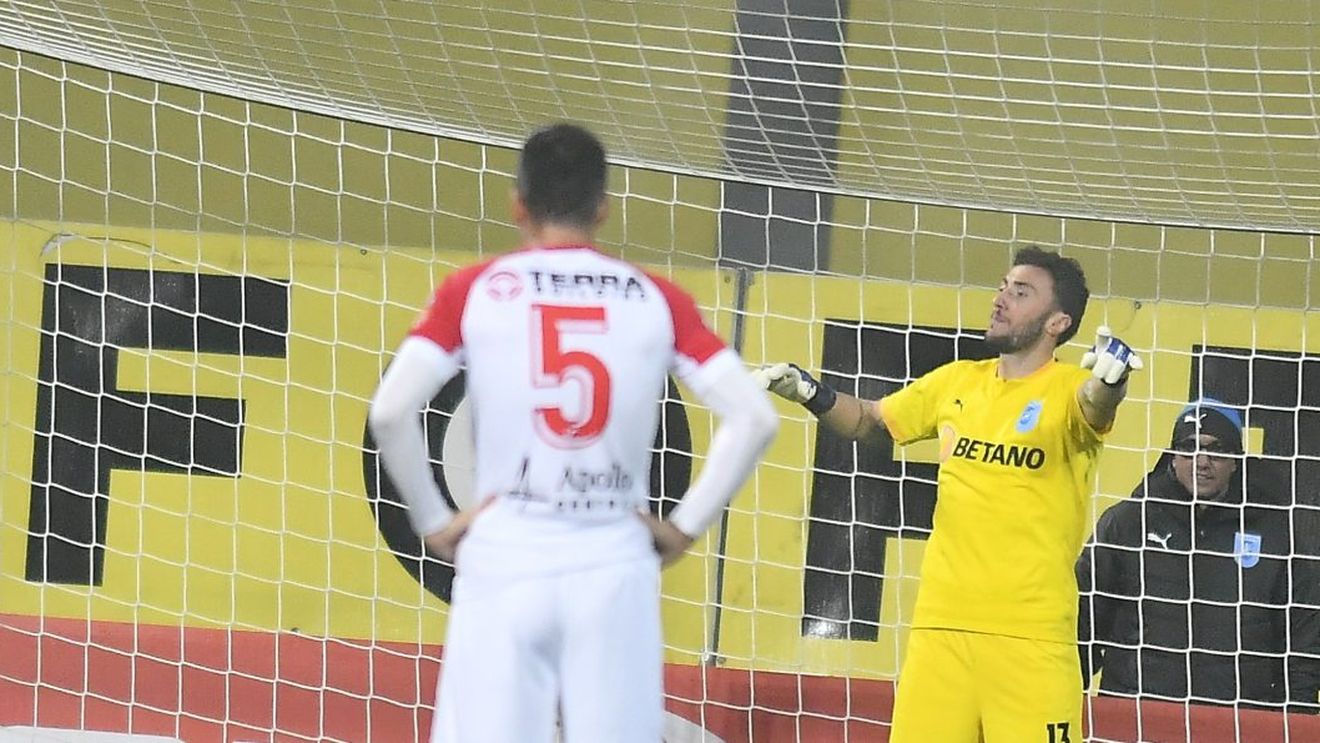 Mirko Pigliacelli, salvatorul Craiovei în prima repriză! Intervenția care poate aduce echipei lui Cristiano Bergodi victoria cu numărul 8 din acest campionat | VIDEO