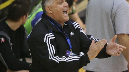 Vasile Stângă a revenit după 14 ani la prima reprezentativă:** "Am regăsit naționala în eșalonul doi"