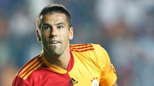 PSV, "răpusă" în ultimul minut, Baros o salvează pe Galata de la umilință printr-o "dublă"! Vezi "surprizele" serii în EL!