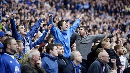 Pasiune fără limite! Un copil a plecat la Londra pentru a vedea meciul echipei favorite, chiar dacă părinții i-au interzis categoric acest lucru. Scrisoarea pe care a lăsat-o în urma sa: "Avem o singură viață"