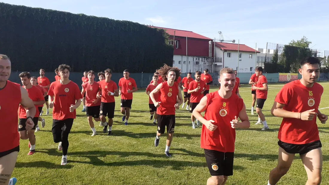 Ripensia merge cu 23 de jucători în cantonament la Hațeg, dintre care doar doi portari