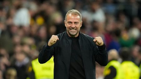 Hansi Flick a anunțat cadoul pentru fotbaliștii săi, după Real Madrid - FC Barcelona 0-4. „Putem sărbători. O să primească acest lucru de la mine”