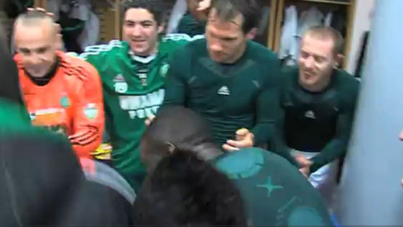VIDEO La trei puncte de Liga Campionilor,** Bănel a făcut din nou show în vestiar la Saint-Etienne
