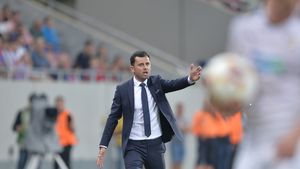 "Chiar dacă sunt un antrenonor fără personalitate, slab, așa cum s-a spus, iată că am reușit un nou meci mare în Europa!" Reacția lui Nicolae Dică după un meci perfect