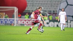 Emoții pentru căpitanul Rapidului! Lazăr va înfrunta pentru prima dată Sportul