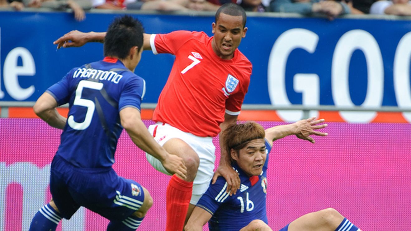 Adio CM pentru Theo Walcott și Darren Bent! Capello a renunțat la ei prin telefon