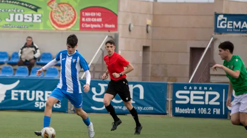Povestea fotbalistului de 17 ani din Vinaros care face senzație în Comunidad Valenciana! „Îmi place mâncarea românească, vreau să joc în Superliga” | FOTO EXCLUSIV