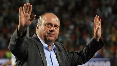 Cristi Balaj nu e 'capul mafiei', dar rămâne un arbitru care 'te ciupește'!** Teoria lui "Pinalti" Ștefan despre cum "strică" băimăreanul meciurile