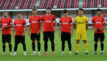ACSM Reșița și-a anunțat a doua achiziție a verii, dar și noi prelungiri de contracte. Un jucător fost la U Cluj și FC Brașov SR, testat în amicalul cu Vulturii Fărcășești