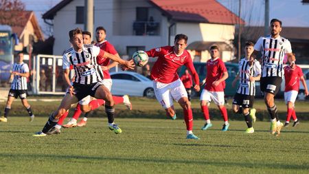 ”Șepcile roșii”, puse pe fugă de ”cavalerii” din Șelimbăr! Echipa lui Eugen Beza a învins ”U” Cluj | VIDEO rezumatul