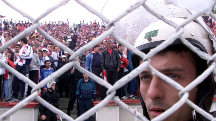 VIDEO EXCLUSIV | Blat la Steaua - Dinamo? "Nu mi-e dificil să recunosc că a fost ceva ciudat". Culmea ironiei: steliștii s-au dat la o parte, dinamoviștii au fost cei înjurați și acuzați de fani de non-combat 
