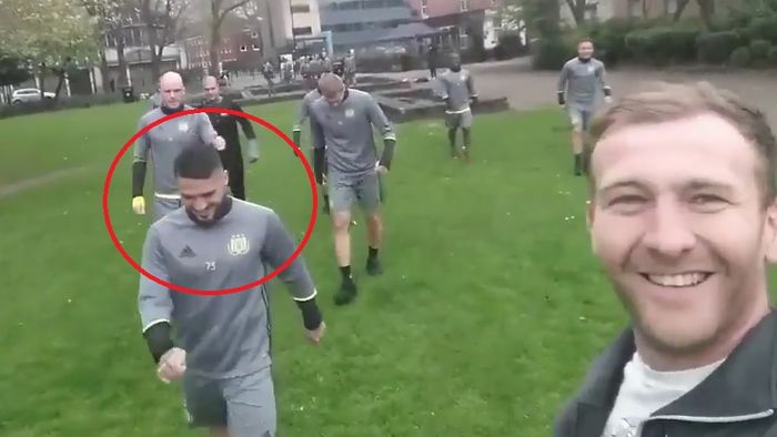 "Când te plimbi prin parc și jucătorii lui Anderlecht..." VIDEO | Cum au fost surprinși Chipciu și Stanciu în Manchester, înainte de meciul cu United