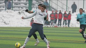 CFR a bifat un transfer după ce a ajuns pe locul 1!** A adus din Liga a III-a rival pentru Kapetanos