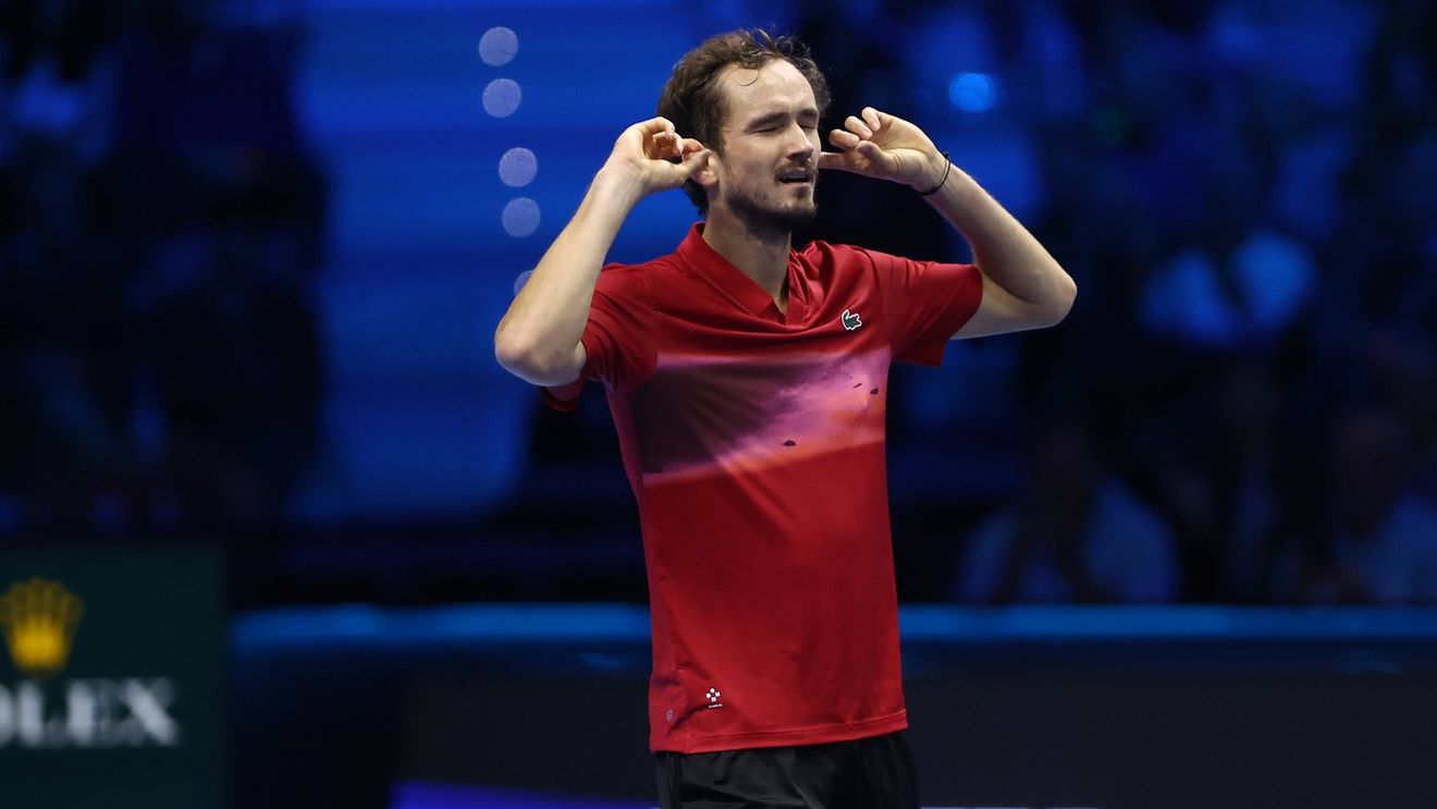 „Nu știu de unde a aflat el asta”. Rusul Daniil Medvedev a reacționat după ce neamțul Alexander Zverev a vorbit de impactul tăierii costurilor și producerea unor mingi mai lente în tenis