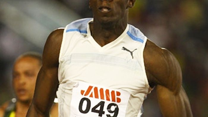 Jamaicanul Bolt, 9,76 la 100 m!
