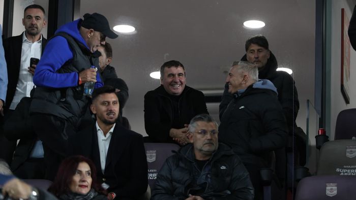 Gică Hagi e la un pas să semneze cu o altă echipă de fotbal: „Sunt pregătit și-n somn! Mă vedeți în iarbă”