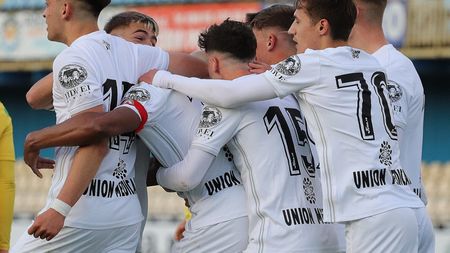 Dezvăluiri șocante despre cum s-a „dezmembrat” un club din Liga 1, care juca în cupele europene. Jocurile politice și-au dat mâna cu interesele privaților. „Vor pune lacătul din vară, va fi faliment!” | EXCLUSIV