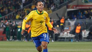 AC Milan și Manchester United se luptă pentru Luis Fabiano! Vezi ce alege brazilianul