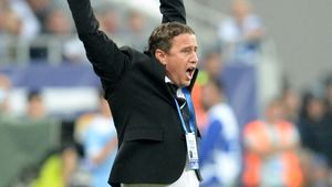 Unii steliști deschid șampania după plecarea lui Reghe. Ce fotbaliști jubilează după ce tehnicianul a părăsit Ghencea