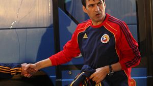 Piți îl apără pe Ilie Stan! "Nu vă place munca!" Decizia pentru care "Iliesta" e lăudat de selecționer