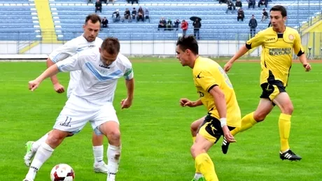 Băcăuanii au produs surpriza la Iași, deși au jucat 80 de minute în 10:** 