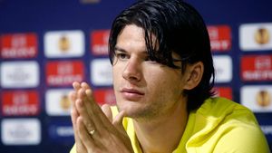 Granzii Europei sunt în gardă: Porto își scoate starurile la vânzare!** Săpunaru este printre ei și are deja trei oferte: din Italia, Franța și Olanda