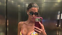 VIDEO Influencerița Dana Scîntei a fost „înlocuită” cu prezentatoarea TV care a făcut striptease pentru Adi Mutu!