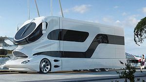 FOTO SPECTACULOS** Miliardarii nici măcar nu visau așa ceva! Cea mai scumpă rulotă din lume arată ca un palat